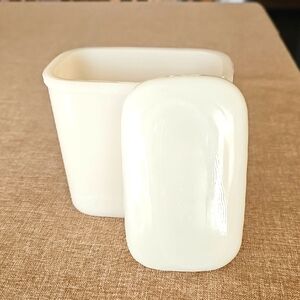 Vintage Hazel Atlas Refrigerator Dish with Lid 1950s 4x4x2